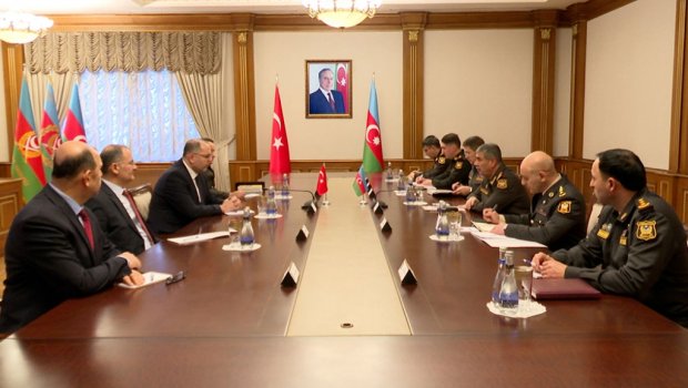 Azərbaycan və  Türkiyə arasında hərbi məsələlər MÜZAKİRƏ EDİLDİ - FOTO