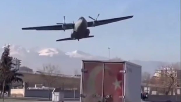 Türkiyədə hərbi təyyarə qəzaya düşdü – VİDEO   