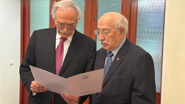 Prezidentin təbrik məktubu Arif Ağakişiyevə təqdim edildi – FOTO  