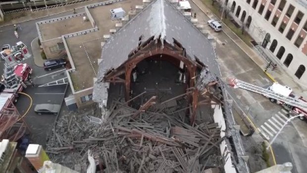 ABŞ-ın tarixi kilsəsi UÇUB - VİDEO 