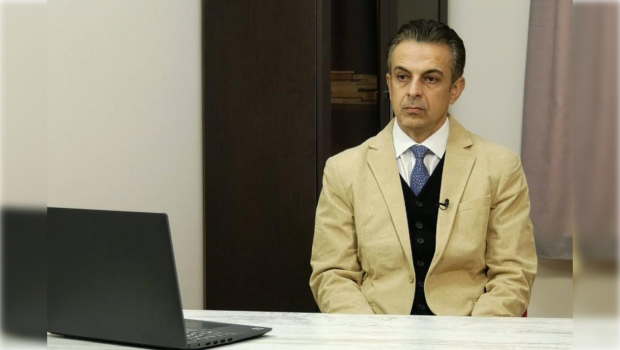 Azərbaycan real siyasətlə məşğuldur, Ermənistan isə uduzur - Erməni professor