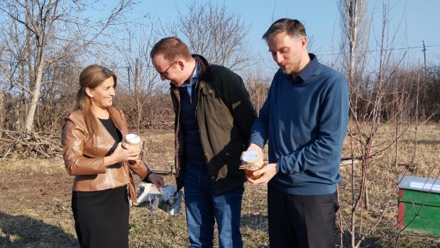 Britaniya XİN: “Azərbaycan qadınlarına dəstək olmaqdan qürur duyuruq” - FOTO