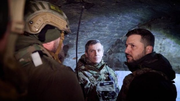 Zelenski cəbhə xəttində ATƏŞƏ TUTULDU - FOTO-VİDEO