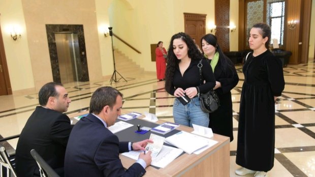 Azərbaycanın Türkmənistandakı səfirliyində səsvermə başa çatıb - FOTO