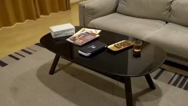 Çinlilərdən yeni İXTİRA: Televizora çevrilən qəhvə masası - VİDEO