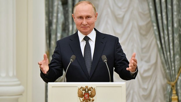 Putinin prezident seçkilərində üç rəqibi var