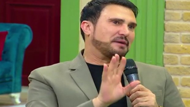 Efirdə sərt çıxış edən Nadirin mikrofonu SÖNDÜRÜLDÜ – VİDEO