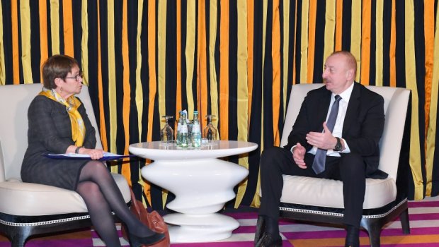 İlham Əliyev: “Azərbaycan yaxın dövrlərdə bərpaolunan enerji resurslarının ixracatçısı qismində çıxış edəcək”