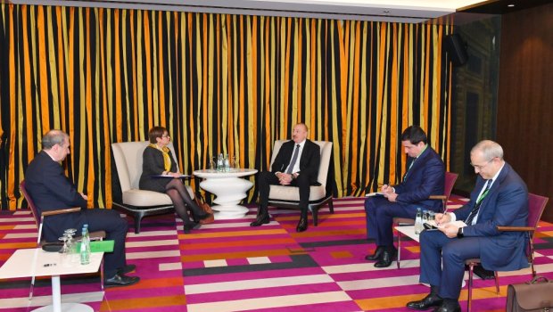 AYİB prezidenti: “Azərbaycanla əməkdaşlığı yüksək qiymətləndiririk”