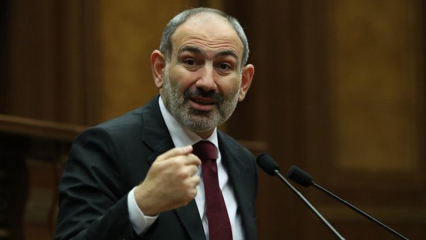 Paşinyan Fransada erməni təşkilatının lideri ilə DALAŞDI