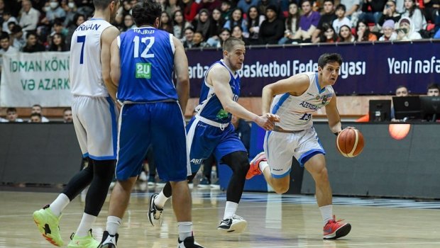 Basketbol millimiz tarixi qələbə qazandı