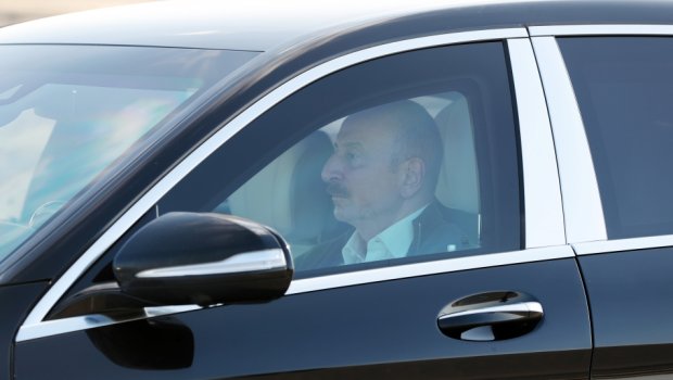 ​​​​​​​Prezident Xocalı soyqırımı qurbanlarının xatirəsini bir dəqiqəlik sükutla YAD ETDİ - FOTO/VİDEO