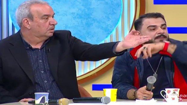 Meyxanaçı Ağamirzə efirdə aktyor Fəqana ƏSƏBİLƏŞDİ: “Öz işinlə məşğul ol” – VİDEO 