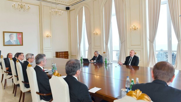 Prezident: Bəyan edirsiniz ki, Ukrayna öz ərazi bütövlüyünü təmin etməlidir. Bəs bizim ərazi bütövlüyümüz?!