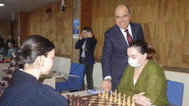 Qadın şahmatçılarımız 2-ci turda Gürcüstana uduzdu - FOTO