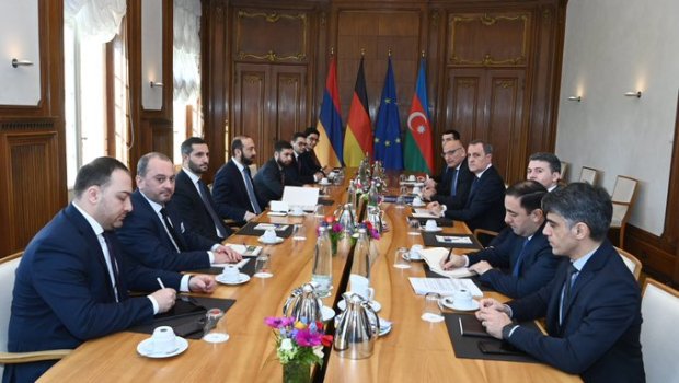 Berlin danışıqlarının ikinci günü: Sülh müzakirəsi davam edir – FOTO  
