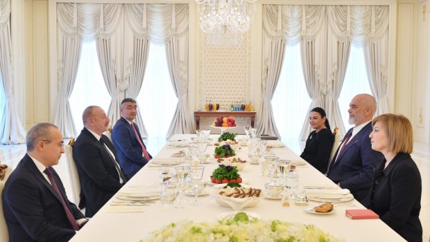 İlham Əliyevin Albaniyanın Baş naziri ilə geniş tərkibdə görüşü olub - FOTO/VİDEO