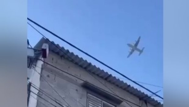 ABŞ Qəzzaya havadan ilk yardımı çatdırıb - VİDEO