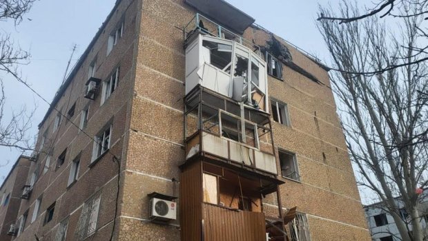 Rus ordusu Ukraynanın Kuraxove şəhərini atəşə tutdu - 16 yaralı var