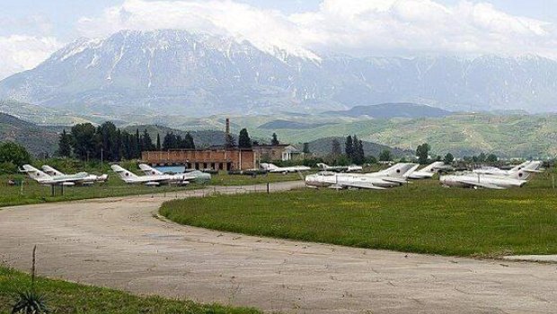 Albaniyada NATO təyyarələri üçün hərbi baza açılıb