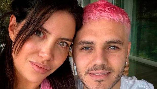 İkardi 8 Marta görə saçlarını çəhrayıya boyadı – FOTO  