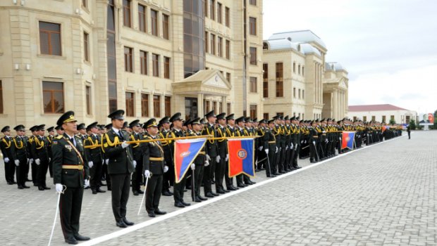 Daxili Qoşunların hərbi qulluqçularına medallar verildi - SİYAHI