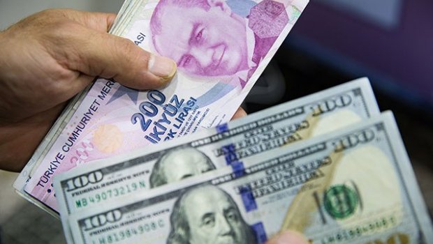 Lirə dollar qarşısında tarixi minimuma endi