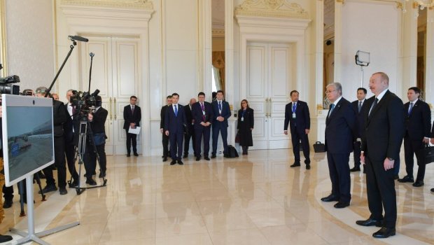 Azərbaycan və Qazaxıstan prezidentləri konteyner qatarının gəlişi mərasimini izlədilər - FOTO/VİDEO