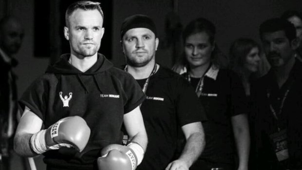 Məşhur boksçu güllələndi