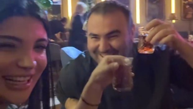 “Qurd”un xanımı şahmatçı yeznəsi Şəhriyar Məmmədyarovla bu zarafatı TƏKRARLADI - FOTO/VİDEO