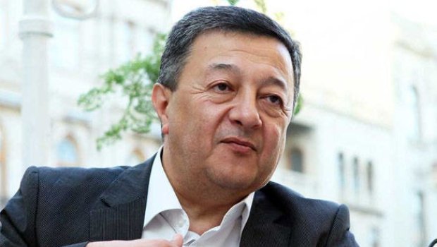 “Belələri xalqa ağıl öyrətməməlidir” - Elçin Şıxlı kanallardakı biabırçılıqdan DANIŞDI  