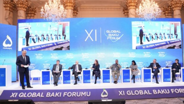 Qlobal Bakı Forumunun üçüncü plenar iclası “Qlobal idarəetməni düzəltmək” mövzusuna həsr olunub - FOTO