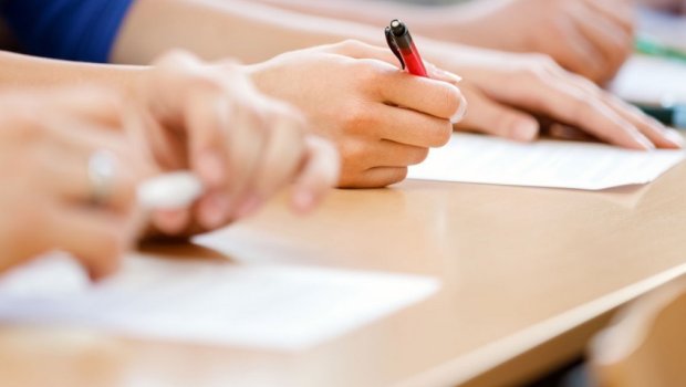 Dövlət qulluğu vəzifələri üzrə test imtahanları keçiriləcək