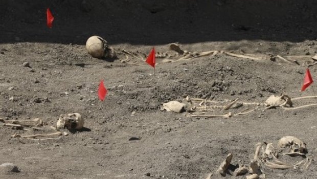 Kütləvi məzarlıqlarda qalıqları aşkarlananların sayı AÇIQLANDI 