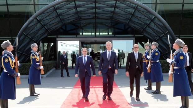 Stoltenberqin Azərbaycana rəsmi səfəri BAŞA ÇATDI - FOTO