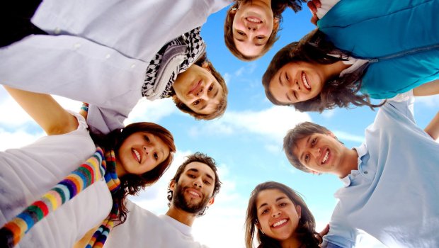 Gənclərin xoşbəxtlik səviyyəsinə görə ölkələrin SİYAHISI