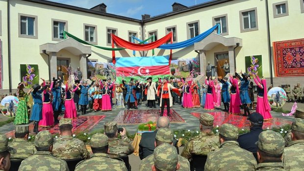 Azərbaycan Ordusu Novruz bayramını qeyd edib - FOTO/VİDEO