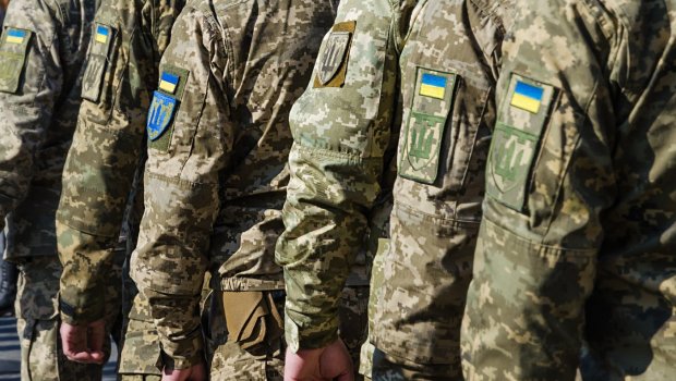 Alman deputat səfərbərlikdən yayınan ukraynalılara QƏZƏBLƏNDİ: “Dərhal...”