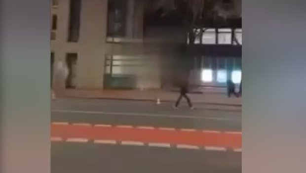 PKK-nın üzvləri Türkiyənin Almaniyadakı konsulluğuna hücum etdilər – VİDEO  