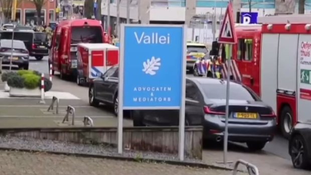 Niderlandda silahlı şəxs insanları girov götürdü – VİDEO 