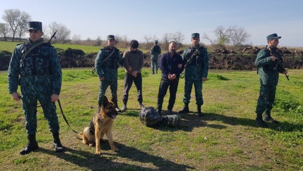 Dövlət sərhədini pozan şəxs TUTULDU - FOTO