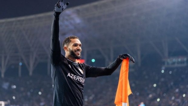 “Beşiktaş” “Qarabağ”ın legionerindən əl çəkmir