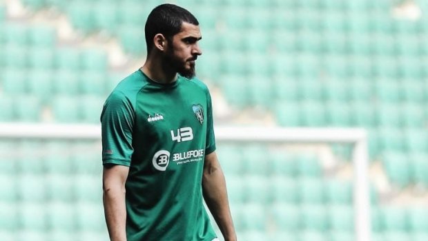 Şeydayev oynadı, komandası heç-heçə etdi