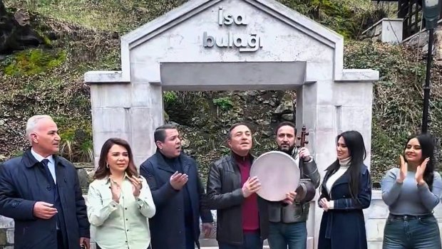 Xanəndələr İsa Bulağında \