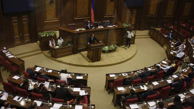 Ermənistan parlamenti təcili iclas KEÇİRƏCƏK - Azərbaycanla sərhədin delimitasiyası müzakirə olunacaq