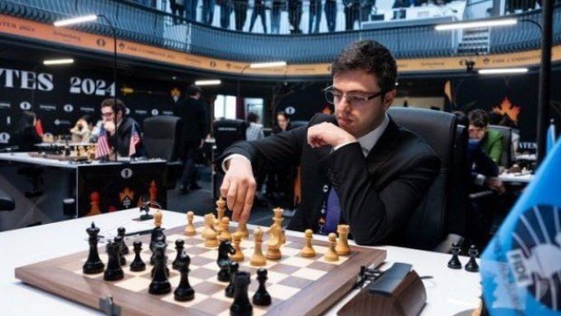 Nicat Hüseynov hindistanlı şahmatçı ilə qarşılaşır