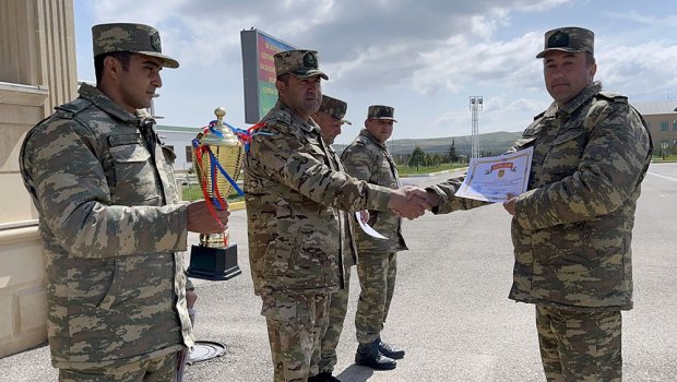 Quru Qoşunlarında hərbiləşdirilmiş kros birinciliyi keçirilib