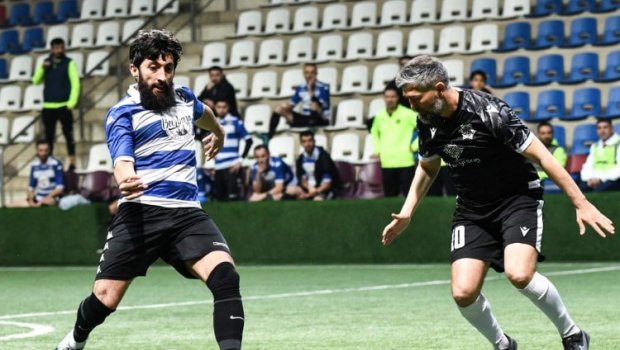 Son çempion yarımfinala ÇIXA bilmədi