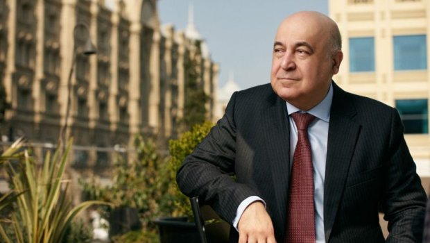 Xalq yazıçısı Çingiz Abdullayev reanimasiyaya yerləşdirilib
