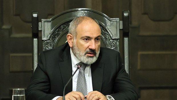 Hraparak: “Paşinyan Brüsseldəki görüşün detallarını gizlədir”